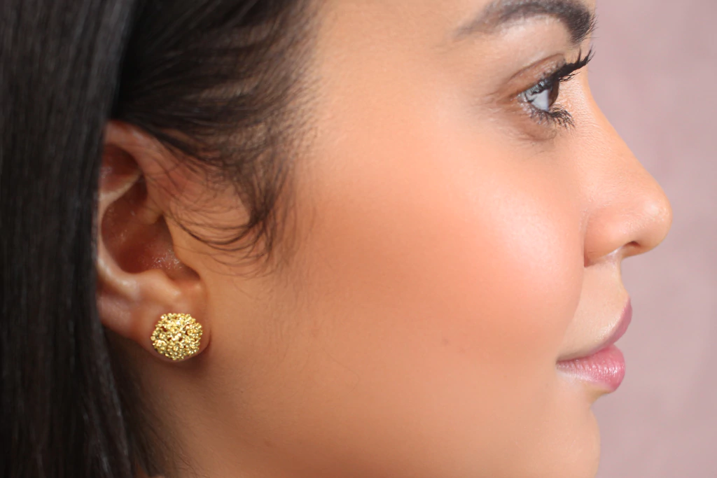 Brinco Floral Pérola Rosé — Prata